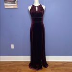 Oleg Cassini  Elegant Burgundy Velvet Evening Gown Size 6 Photo 2