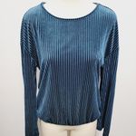 Carolina belle  Montreal jade ribbed velvet blouse size medium Photo 0