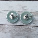 Vintage Screw Back Earrings Photo 10