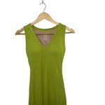 OGL Move Flattering V Photo 1