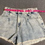 SO  Brand Women’s/Juniors High Rise Dad Shorts Photo 10