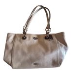 Coach Pebble Leather Gallery Shoulder Tote – Taupe Grey – Chain Strap Detail Photo 2