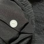 Lululemon Women's Textured Pullover 1/4 Zip Black Size M/L Mock Neck Cropped Silver Photo 8