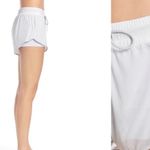 Alo Yoga Mesh Overlay Shorts in Light Gray Drawstring Size Small Running Gym Photo 1
