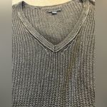 American Eagle  gray v-neck sweater size XS Photo 2