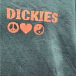 Dickies  Teal Colored T-shirt. Size Medium Photo 3