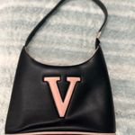 Letter V Fashion Bag Black Photo 4