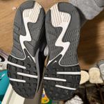 Nike Women’s Air Max Photo 3