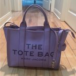 Marc Jacobs  THE LEATHER MEDIUM TOTE BAG Photo 1