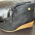 Dr. Scholls Women's Conquer Wedge Bootie Photo 4