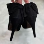 Vera Wang black suede bow accent pumps heels stilettos platform size 9M 4.25” Photo 11