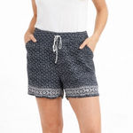 Cato Women's Unbranded Black & White Patterned Rayon Shorts L Photo 0