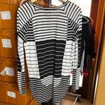 BCBGMAXAZRIA NWOT  Striped Black and White Women's Top Size Small Oversized Photo 3