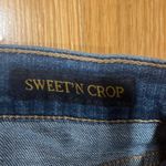 Lucky Brand  sweet n crop jeans size 6/28. Photo 2