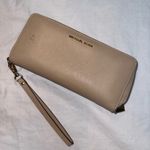 Michael Kors Wallet Photo 0