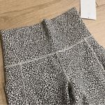 Athleta NWT  Salutation Stash 7/8 Tight Textured Cheetah Leopard Size XXS Photo 2