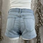 Old Navy  Boyfriend Denim‎ Shorts Size 8 Light Wash Distressed Cuffed Summer Chic Photo 3