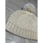 Maurice's  White Winter Hat 100% Acrylic Photo 1