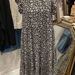 Adorable Black and white floral boho ruffle maxi dress pinch Size L Photo 0