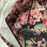 Lululemon  Shorts Hotty Hot 4" Photo 3