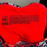 Victoria's Secret [Victoria Secret Sport] Knockout Crop Capris‎ B0045 Photo 2