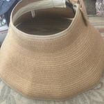 Open top bow back hat Photo 0