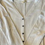 Boutique White Waffle V-Neck Photo 0