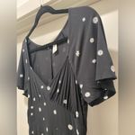 Abound LIKE NEW  Black & White Daisy Floral Patterned Short Sleeve Mini Dress XS Photo 4