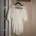 Dress Barn  cream crotched lightweight v-neck top sweater woman’s Large EUC Photo 2