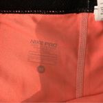 Nike ‎ Pro Dri Fit Capri Capris Womens Medium Pink Black Geometric Activewear Photo 3