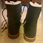 UGG  leather and shearling ankle boots size 9. New Photo 6