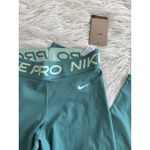 Nike  Pro Mid-Rise 7/8 Graphic Leggings Bicoastal Vapour Green White Size Small Photo 4
