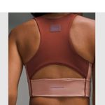 Lulu lemon hike to swim Photo 3