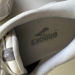 Brooks  Adrenaline GTS 22 White Women’s Sz 9.5 Photo 10