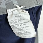 Under Armour  Woman’s Navy Blue Casual Lightweight Athletic Shorts Size Medium Photo 3