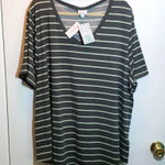 LuLaRoe 2XL Iris Tee, Gray with PALE Green Stripes Photo 0