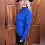 Tahari Cashmere Sweater. Photo 13