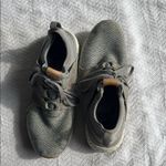 New Balance Gray Athletic Shoes with Seamless Upper size 9.5 Photo 2