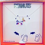 NWT Peanuts Snoopy Woodstock Halloween Vampire Necklace Photo 0