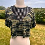 Forever 21 Women’s  cropped camouflage shirt Photo 4