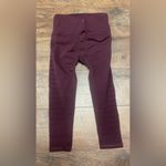 Lululemon  Women’s Maroon/ Burgundy Capri Active Leggings Size 2 Photo 3
