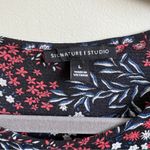 Signature Studio  Floral Print Top Size Large Photo 2
