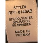 Zenana  Women's Brown Green Animal Print Short Sleeve T-Shirt Front Pocket Size L Photo 4