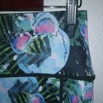 Constantly Varied Gear M Pretty Deadly Skulls on Fern Forest Shorts Green Size M Photo 2