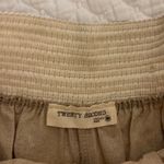 Twenty Second Shorts Photo 3