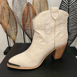 Very Volatile Women's Cream Western Ankle Boots by  Size 10 Photo 0