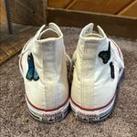 Converse OG white hi top Chuck Taylor all stars custom w/butterfly patches Size 9 Photo 5