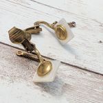 Vintage Clip On Earrings Photo 6