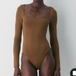 Aritzia Babaton Contour Square Neck Long Sleeve Bodysuit in Scarab Size Large Photo 1