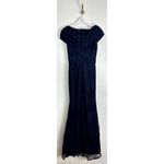 La Femme  Portrait Neck Cap Sleeve Lace Gown in Navy Size US 2 Photo 5